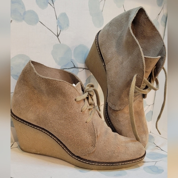 J. Crew Tan Suede Womens MacAlister Wedge Ankle Boots Lace Up Shoes Size 8 - Picture 4 of 8